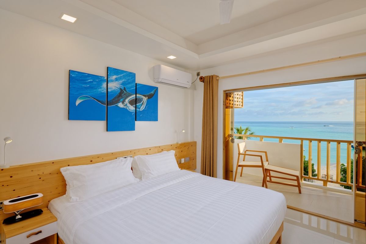 Deluxe Seaview room with balcony